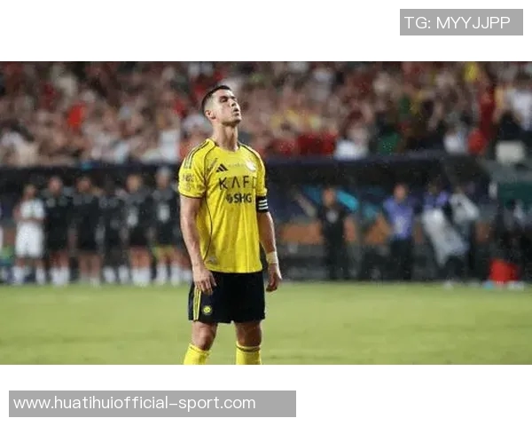 C罗个人净资产突破14亿美元成为全球首位超十亿的足球巨星 C罗个人净资产突破14亿美元成为全球首位超十亿的足球巨星