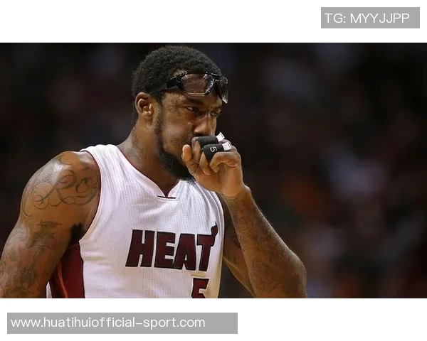 小斯重返赛场展现壮实身材太阳揭幕战再现昔日小霸王风采