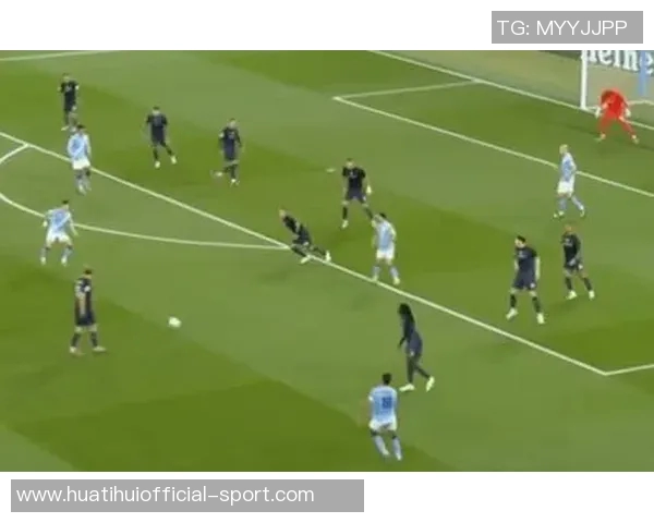 奥卡福精准直塞助攻勒温转身射门遭维卡里奥神勇扑救