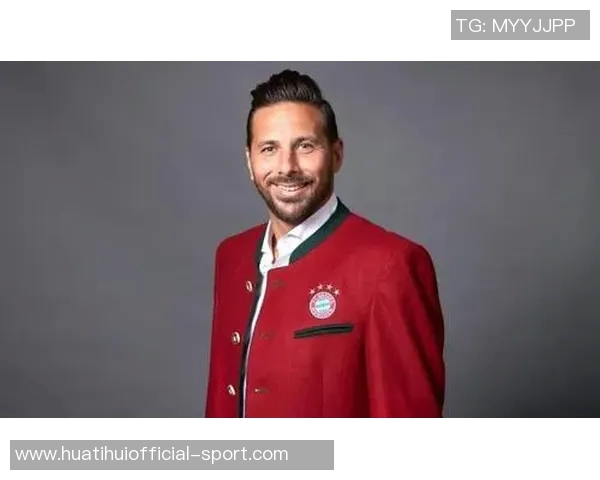 拜仁慕尼黑宣布皮萨罗启程亚洲行即将抵达成都展开活动