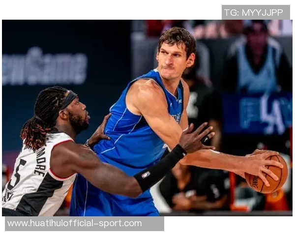 阿贾半场表现抢眼独揽17分7板2帽阿德巴约状态低迷仅得4分4板 阿贾半场表现抢眼独揽17分7板2帽阿德巴约状态低迷仅得4分4板